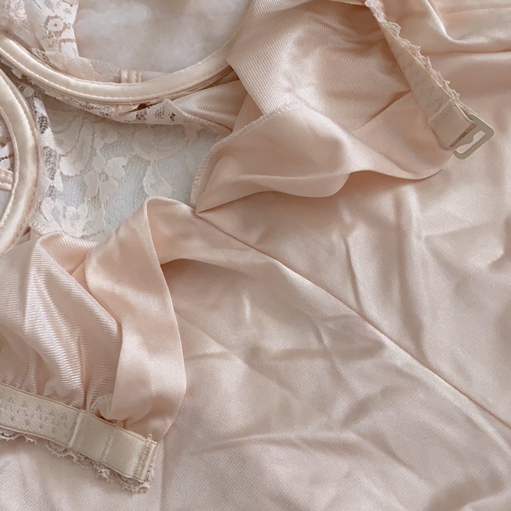{VTG/NWT} Henson Kickernick | 70s Nylon Lace Underwire Bra Slip Dress 1865 (34C) - Picture 10 of 16